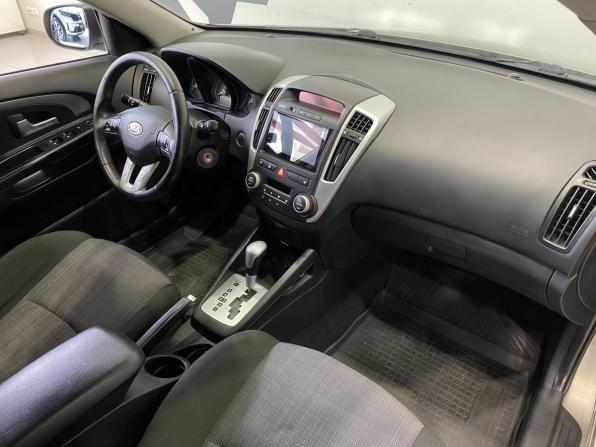 Kia Ceed I Рестайлинг с пробегом 2011 года, цена 774 900 рублей, 242000 км, хэтчбек, Автокод Объявления