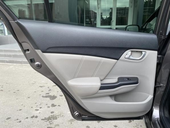 Honda Civic IX Рестайлинг с пробегом 2013 года, цена 1 065 000 рублей, 162400 км, седан, Автокод Объявления