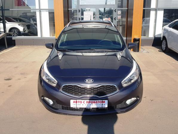 Kia Ceed II с пробегом 2013 года, цена 995 000 рублей, 210000 км, универсал, Автокод Объявления