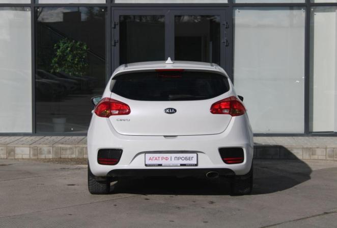 Kia Ceed II Рестайлинг с пробегом 2017 года, цена 1 205 000 рублей, 104757 км, хэтчбек, Автокод Объявления