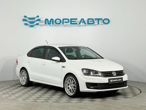 Volkswagen Polo V Рестайлинг с пробегом 2016 года, цена 1 100 000 рублей, 260000 км, седан, Автокод Объявления