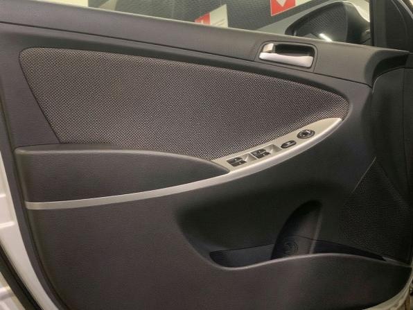 Hyundai Solaris I с пробегом 2012 года, цена 599 000 рублей, 177550 км, седан, Автокод Объявления