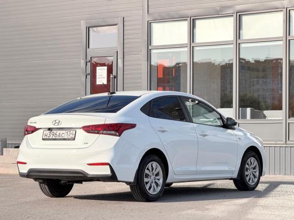 Hyundai Solaris II с пробегом 2018 года, цена 1 497 000 рублей, 126350 км, седан, Автокод Объявления
