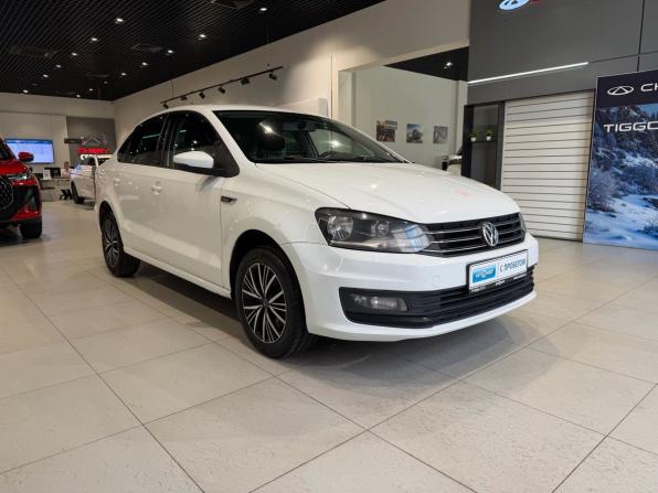 Volkswagen Polo V Рестайлинг с пробегом 2016 года, цена 950 000 рублей, 212769 км, седан, Автокод Объявления
