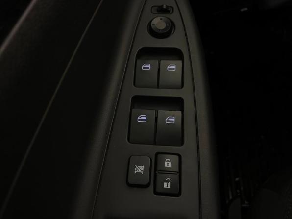 Dongfeng H30 Cross с пробегом 2016 года, цена 550 000 рублей, 124710 км, хэтчбек, Автокод Объявления