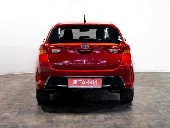 Toyota Auris II с пробегом 2013 года, цена 1 230 000 рублей, 105300 км, хэтчбек, Автокод Объявления