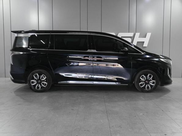 Hongqi HQ9 с пробегом 2022 года, цена 5 459 000 рублей, 21278 км, минивэн, Автокод Объявления