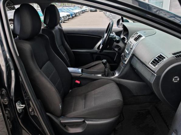 Toyota Avensis III Рестайлинг с пробегом 2012 года, цена 1 390 000 рублей, 204169 км, седан, Автокод Объявления