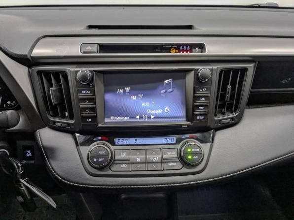 Toyota RAV4 IV (XA40) Рестайлинг с пробегом 2017 года, цена 2 270 000 рублей, 134953 км, внедорожник, Автокод Объявления