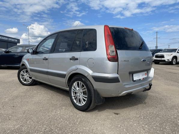Ford Fusion I Рестайлинг с пробегом 2006 года, цена 244 000 рублей, 252470 км, хэтчбек, Автокод Объявления