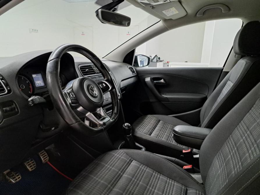 Volkswagen Polo V Рестайлинг Казань  - изображение 20