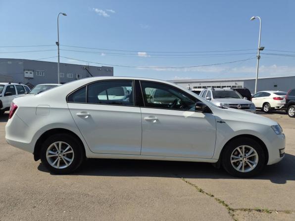 Skoda Rapid I Рестайлинг с пробегом 2018 года, цена 1 230 000 рублей, 66653 км, лифтбек, Автокод Объявления