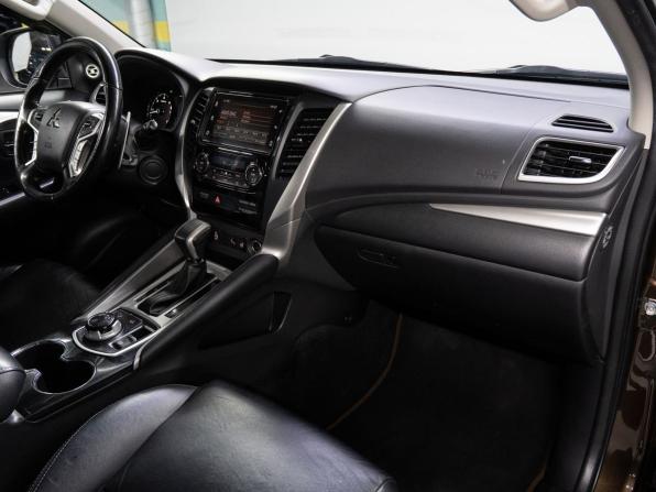 Mitsubishi Pajero Sport III с пробегом 2019 года, цена 3 350 000 рублей, 174424 км, внедорожник, Автокод Объявления