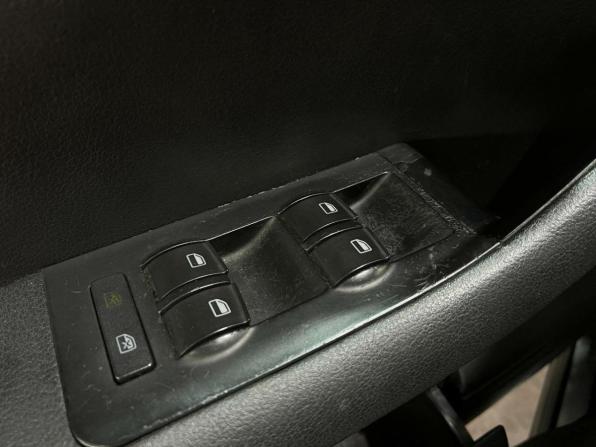Audi A6 II (C5) Рестайлинг с пробегом 2003 года, цена 700 000 рублей, 292545 км, седан, Автокод Объявления