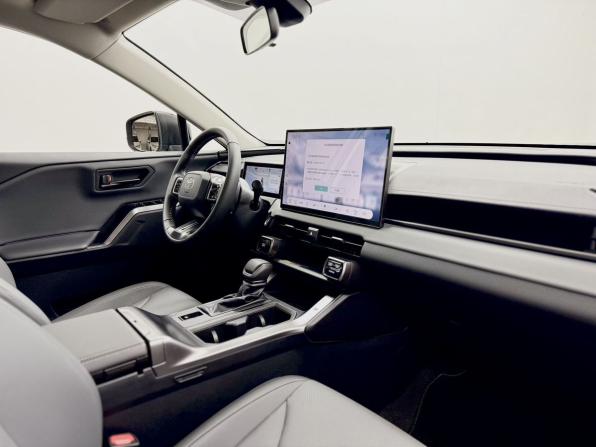 Toyota RAV4 VI (XA60) с пробегом 2026 года, цена 4 550 000 рублей, 11 км, внедорожник, Автокод Объявления