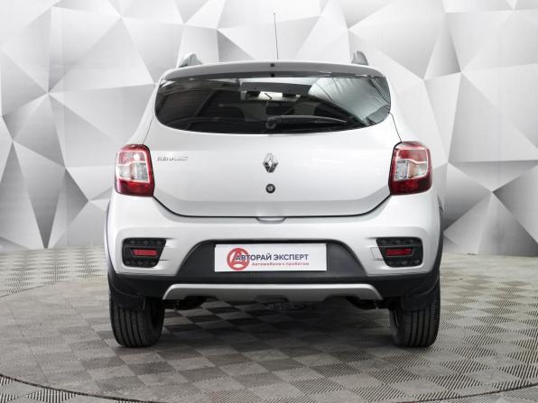 Renault Sandero II с пробегом 2017 года, цена 1 130 000 рублей, 17876 км, хэтчбек, Автокод Объявления