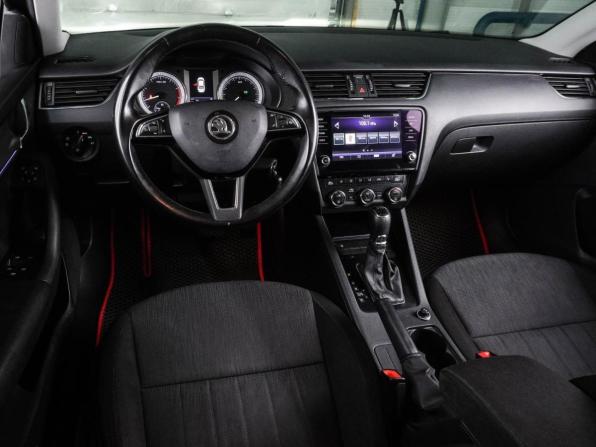 Skoda Octavia III (A7) Рестайлинг с пробегом 2018 года, цена 1 974 000 рублей, 134402 км, лифтбек, Автокод Объявления