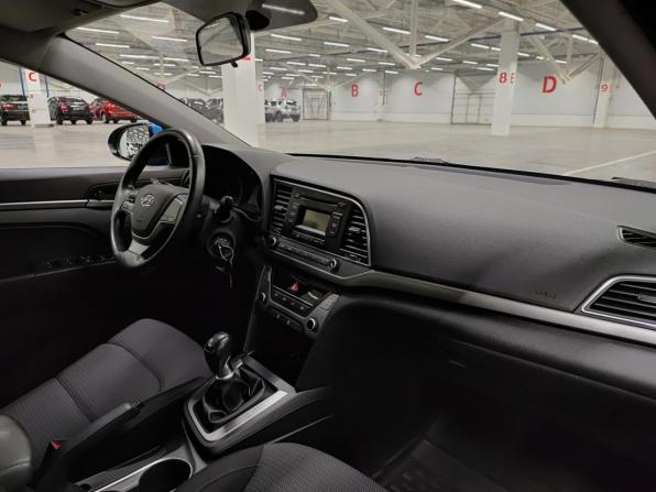 Hyundai Elantra VI (AD) с пробегом 2017 года, цена 1 365 000 рублей, 122007 км, седан, Автокод Объявления