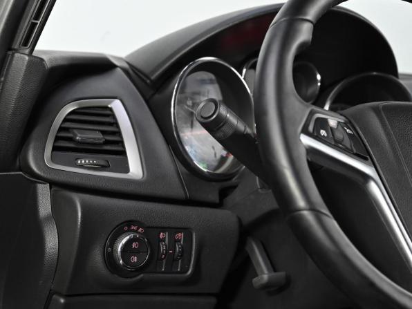 Opel Astra J с пробегом 2012 года, цена 599 000 рублей, 116000 км, хэтчбек, Автокод Объявления