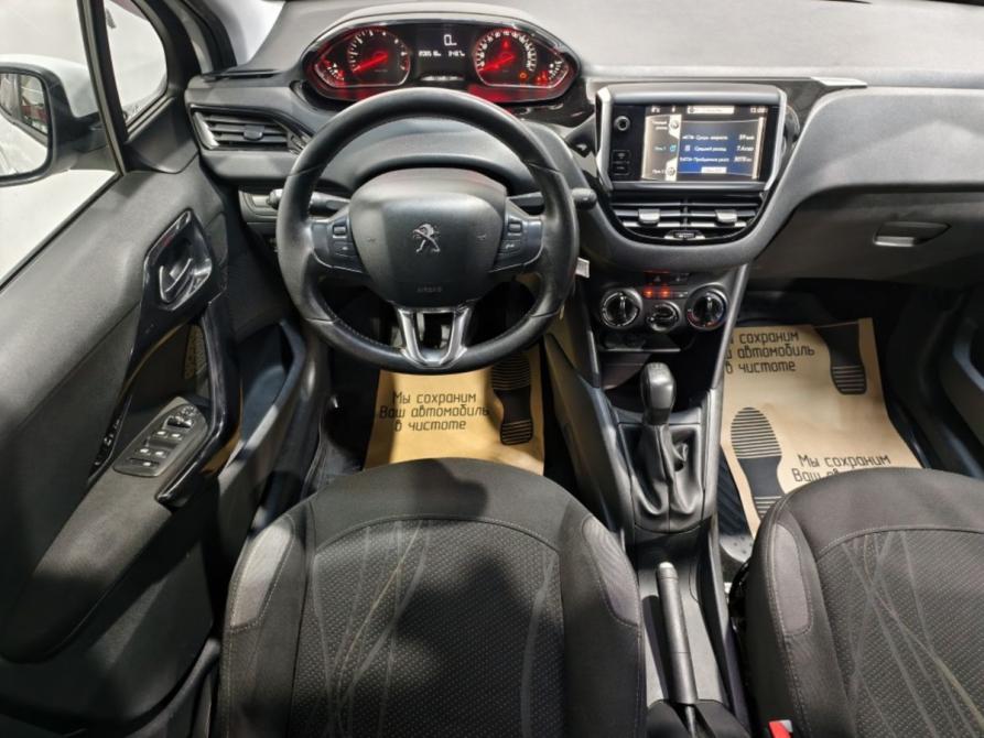 Peugeot 208 I Курск  - изображение 9
