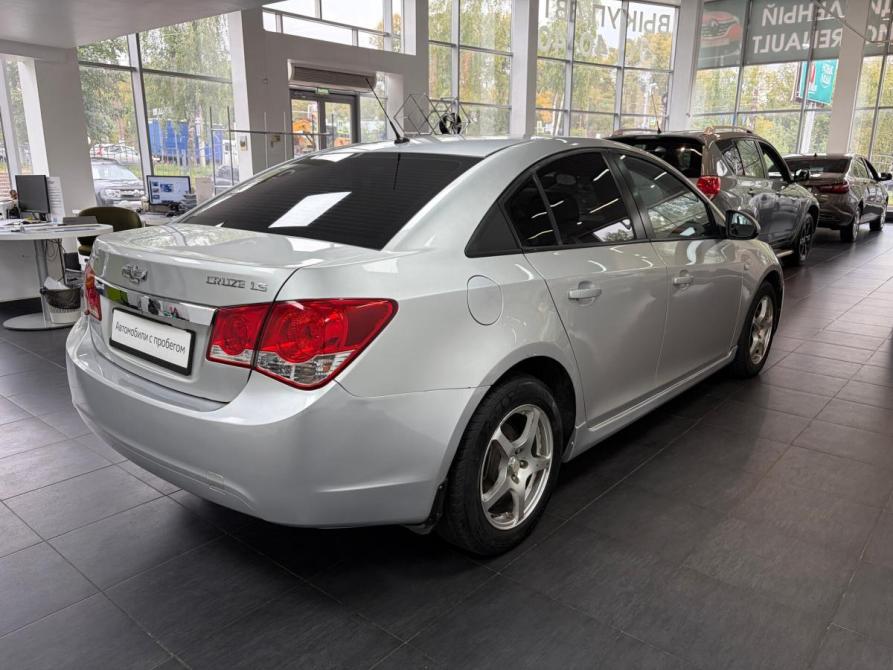 Chevrolet Cruze I Киров  - изображение 7