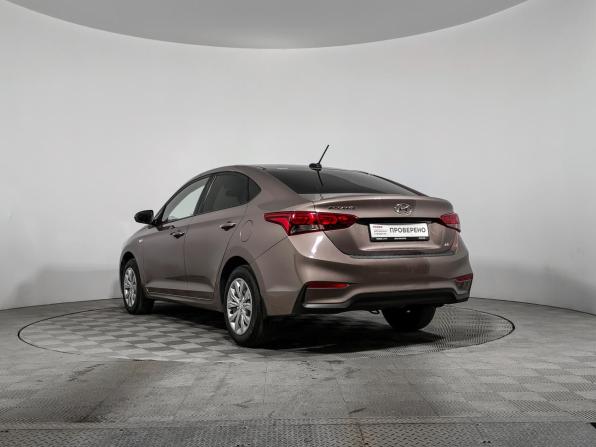 Hyundai Solaris II с пробегом 2018 года, цена 1 139 000 рублей, 117053 км, седан, Автокод Объявления