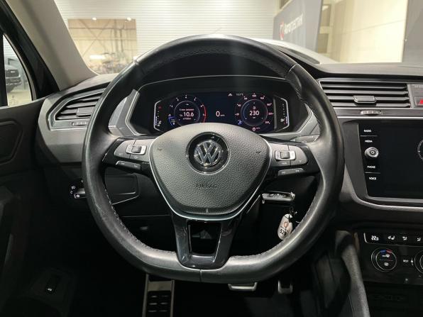 Volkswagen Tiguan II с пробегом 2019 года, цена 2 940 000 рублей, 53945 км, внедорожник, Автокод Объявления