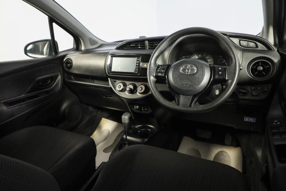 Toyota Vitz III (XP130) Рестайлинг 2 Новосибирск  - изображение 8