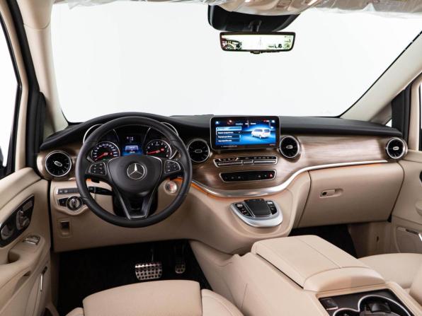 Mercedes-Benz V-Класс III (W447) Рестайлинг с пробегом 2024 года, цена 9 598 999 рублей, 12416 км, минивэн, Автокод Объявления