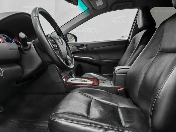 Toyota Camry VII (XV50) Рестайлинг с пробегом 2014 года, цена 1 900 000 рублей, 270000 км, седан, Автокод Объявления