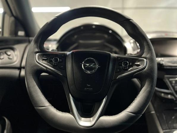 Opel Insignia I Рестайлинг с пробегом 2013 года, цена 935 000 рублей, 265000 км, лифтбек, Автокод Объявления