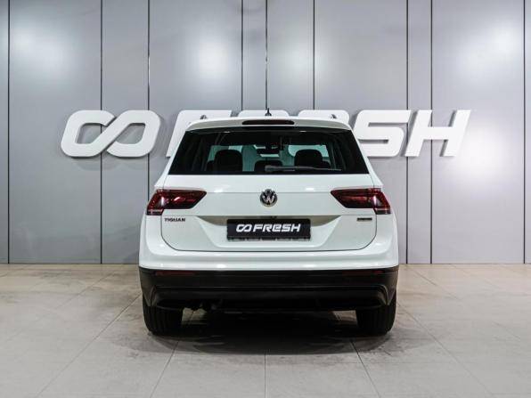 Volkswagen Tiguan II с пробегом 2018 года, цена 2 999 000 рублей, 79972 км, внедорожник, Автокод Объявления
