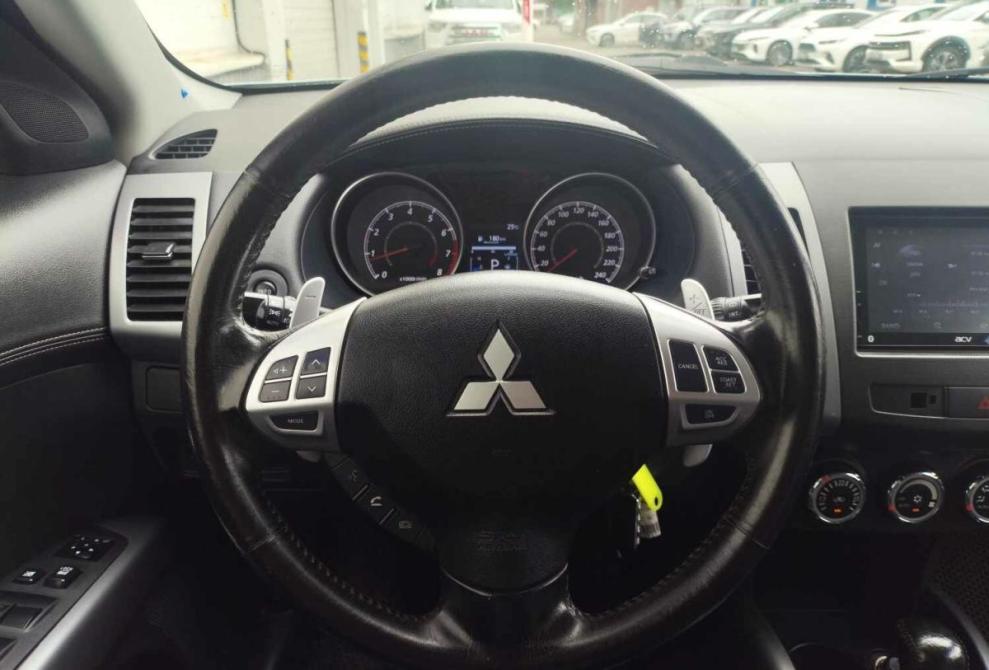Mitsubishi Outlander II Рестайлинг Санкт-Петербург  - изображение 20