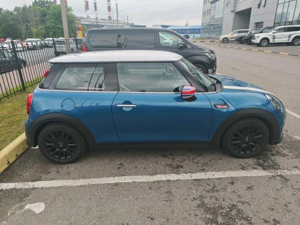 Mini Hatch III (F55/F56) Рестайлинг 2 с пробегом 2021 года, цена 2 354 000 рублей, 57265 км, хэтчбек, Автокод Объявления