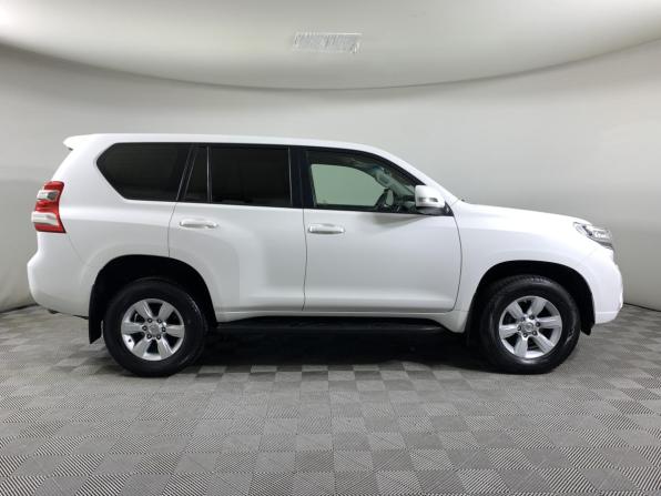 Toyota Land Cruiser Prado 150 Series Рестайлинг 1 с пробегом 2015 года, цена 4 270 000 рублей, 139991 км, внедорожник, Автокод Объявления