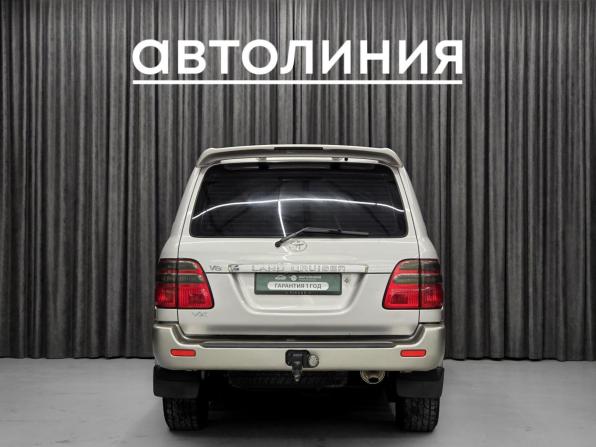 Toyota Land Cruiser 100 Series Рестайлинг 2 с пробегом 2005 года, цена 1 999 000 рублей, 340000 км, внедорожник, Автокод Объявления