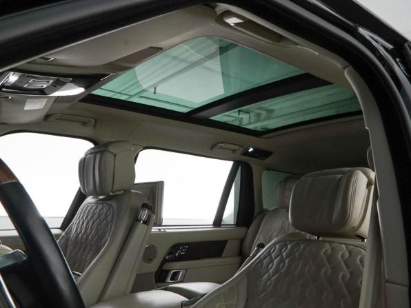 Land Rover Range Rover IV Рестайлинг с пробегом 2019 года, цена 11 935 050 рублей, 41241 км, внедорожник, Автокод Объявления