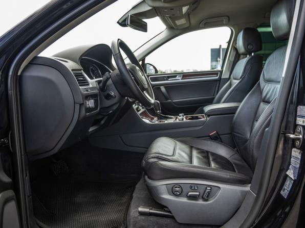 Volkswagen Touareg II Рестайлинг с пробегом 2015 года, цена 2 958 000 рублей, 142382 км, внедорожник, Автокод Объявления