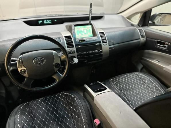 Toyota Prius II Рестайлинг (XW20) с пробегом 2008 года, цена 947 000 рублей, 221255 км, лифтбек, Автокод Объявления