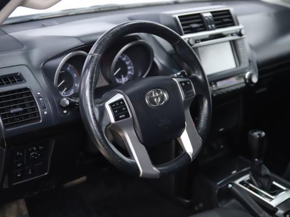 Toyota Land Cruiser Prado 150 Series Рестайлинг 1 с пробегом 2013 года, цена 3 390 000 рублей, 158910 км, внедорожник, Автокод Объявления