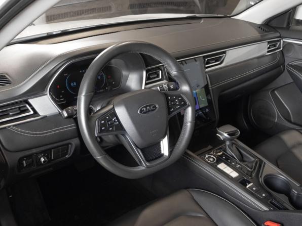 JAC J7 I с пробегом 2023 года, цена 1 301 300 рублей, 65805 км, лифтбек, Автокод Объявления