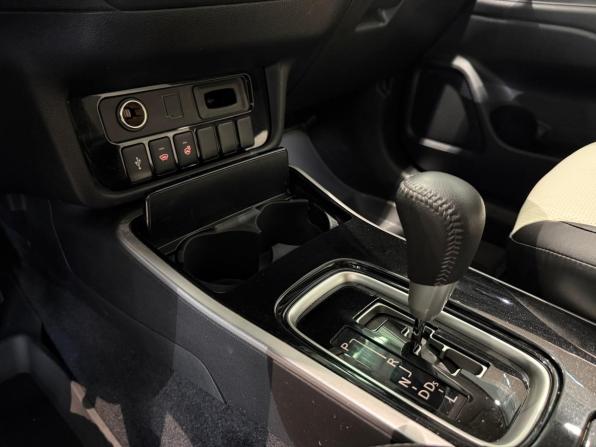 Mitsubishi Outlander III Рестайлинг 3 с пробегом 2020 года, цена 2 545 000 рублей, 58024 км, внедорожник, Автокод Объявления