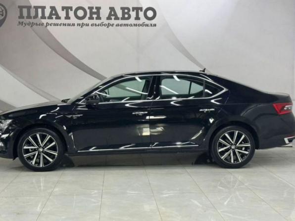 Новый Skoda Superb III Рестайлинг 2025 года, цена 3 049 000 рублей, лифтбек, Автокод Объявления
