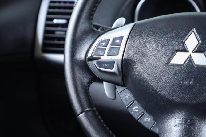 Mitsubishi Outlander II Рестайлинг с пробегом 2010 года, цена 1 189 000 рублей, 350000 км, внедорожник, Автокод Объявления