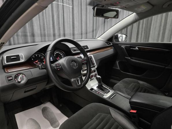 Volkswagen Passat B7 с пробегом 2012 года, цена 950 000 рублей, 186600 км, седан, Автокод Объявления