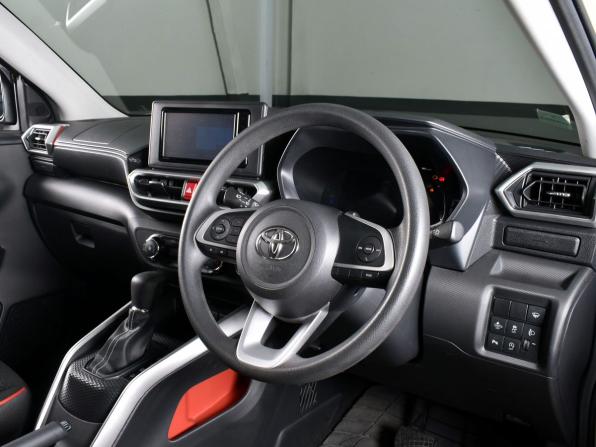 Toyota Raize I с пробегом 2020 года, цена 1 950 995 рублей, 40740 км, внедорожник, Автокод Объявления