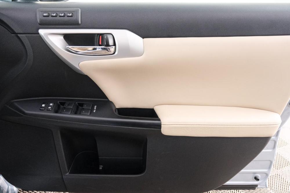 Lexus CT I Красноярск  - изображение 22