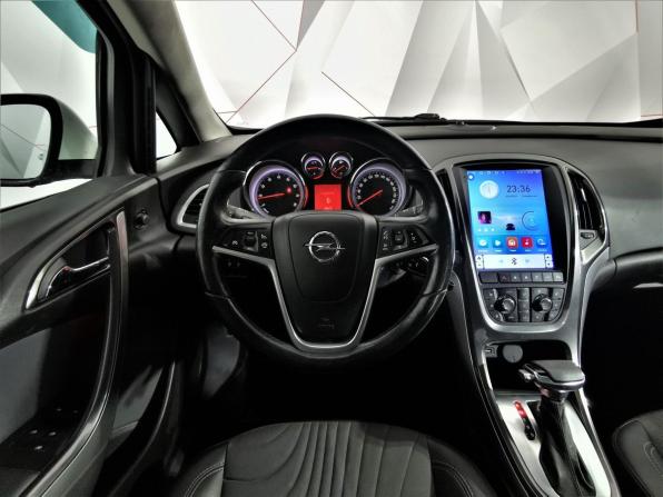 Opel Astra J Рестайлинг с пробегом 2014 года, цена 685 000 рублей, 179468 км, седан, Автокод Объявления