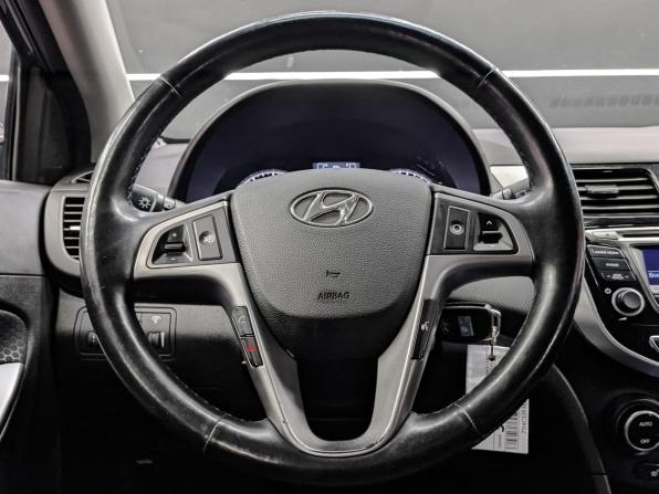 Hyundai Solaris I Рестайлинг с пробегом 2016 года, цена 1 245 000 рублей, 48000 км, хэтчбек, Автокод Объявления