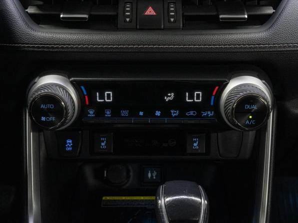 Toyota RAV4 V (XA50) с пробегом 2020 года, цена 3 600 000 рублей, 20331 км, внедорожник, Автокод Объявления